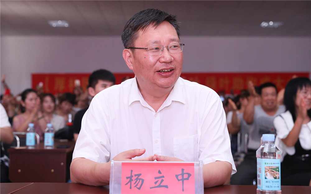 绿叶董事长徐建成冒酷暑奔赴河北行唐县推进助残脱贫计划